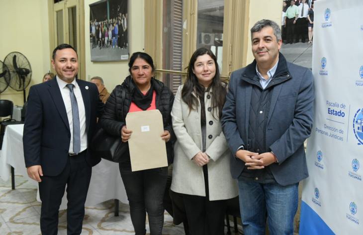 La Provincia entregó nuevos certificados de personería jurídica